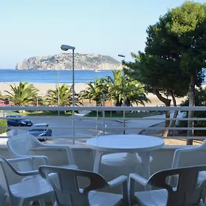 https://mirasol-c-primera-linea-mar.topcostabravahotels.com
